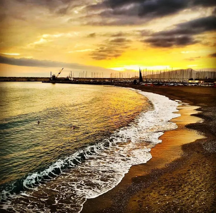 Ca' Dei Pescatori Dalle Spiagge Lavagna Lägenhet